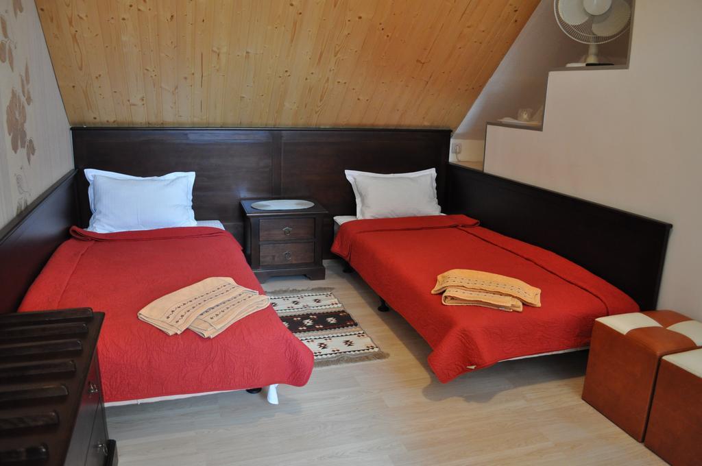 Casa Matei Hotell Braşov Exteriör bild